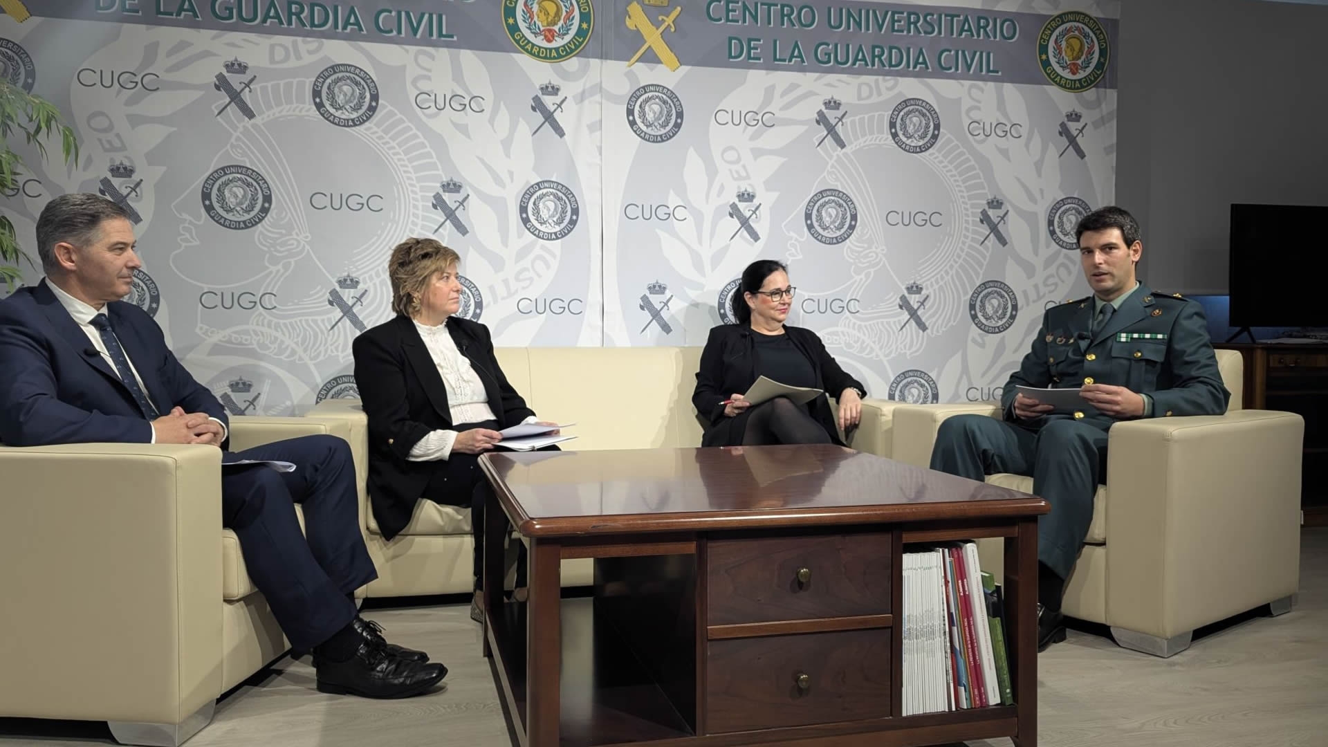 Coloquio relativo al Plan Integral de Cultura de Seguridad Nacional