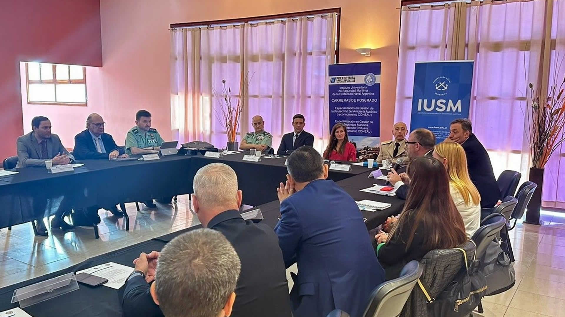 Encuentro del CUGC con el Ministerio de Seguridad y los Institutos universitarios de seguridad pública federales, de varias provincias y de la ciudad de Buenos Aires en Argentina