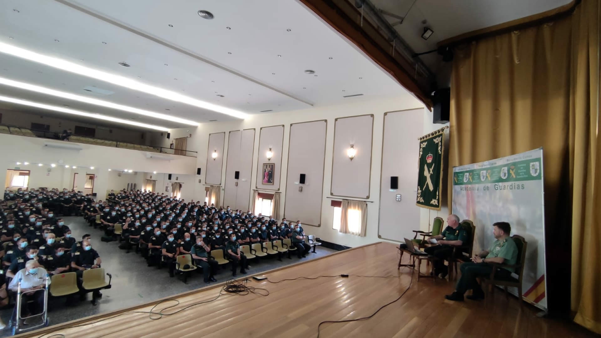 Conferencia sobre el Centro Universitario de la Guardia Civil en la Academia de la Guardia Civil de Baeza (Jaén)