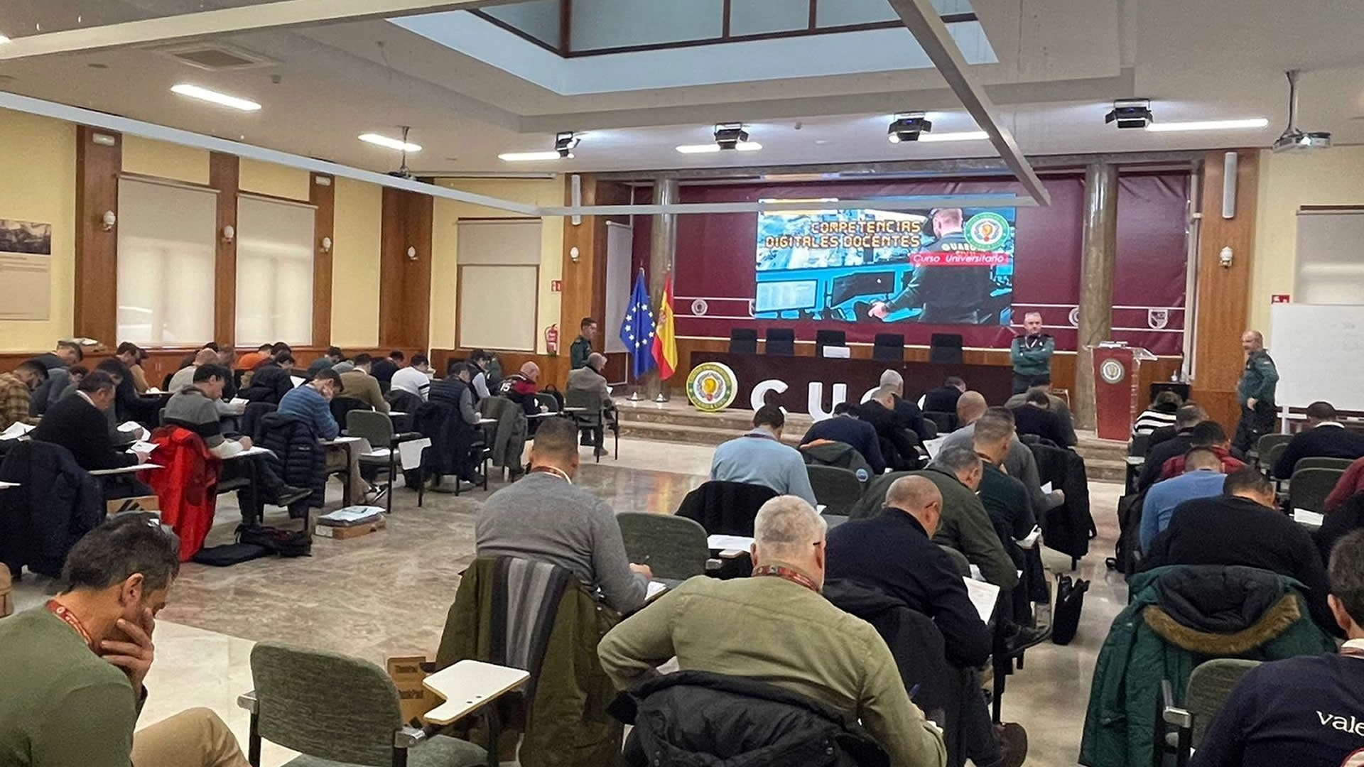 Comenzamos la fase de presente del II Curso Universitario en Competencias Digitales Docentes