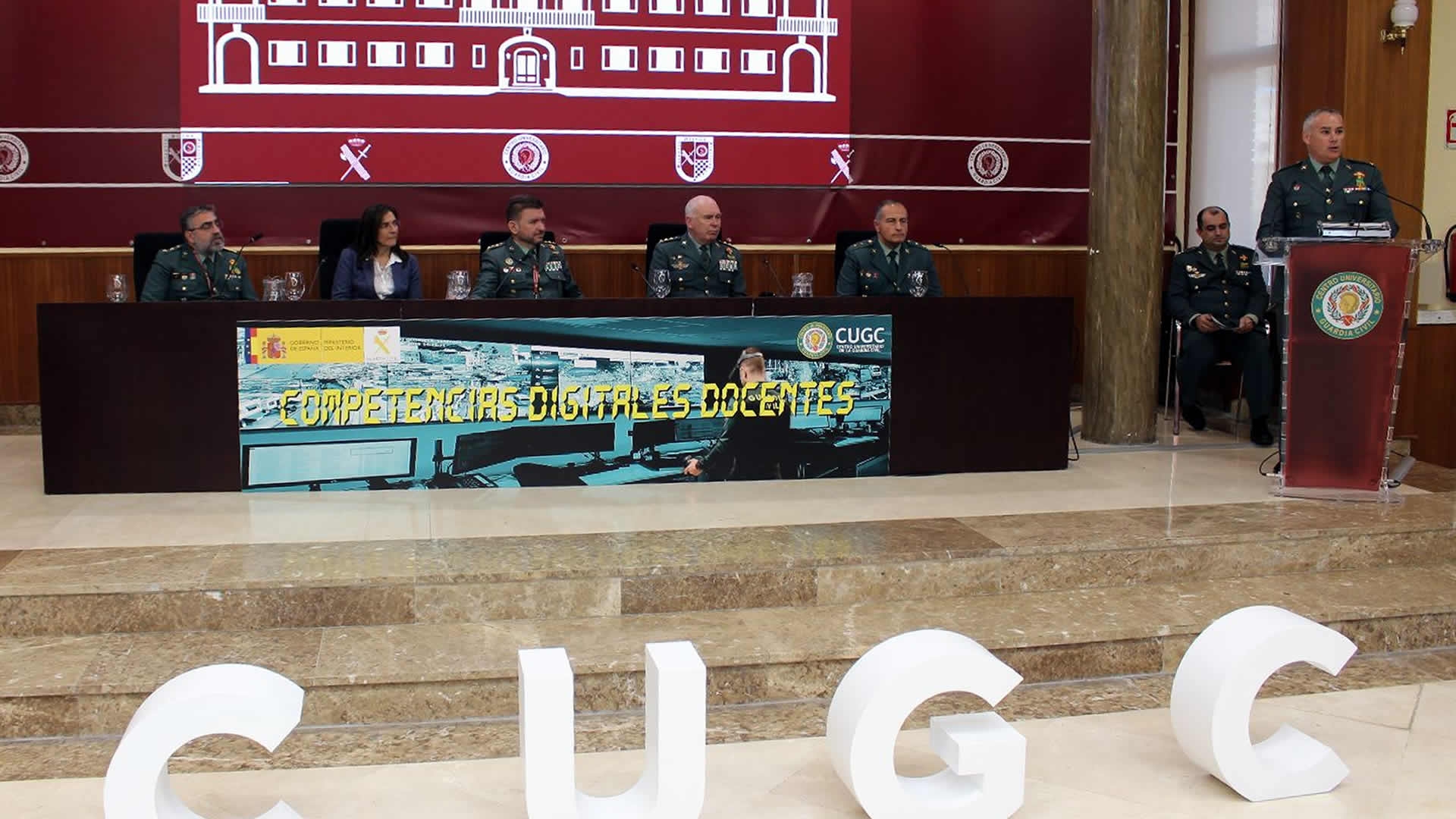 Acto de Clausura del I Curso Universitario en Competencias Digitales Docentes