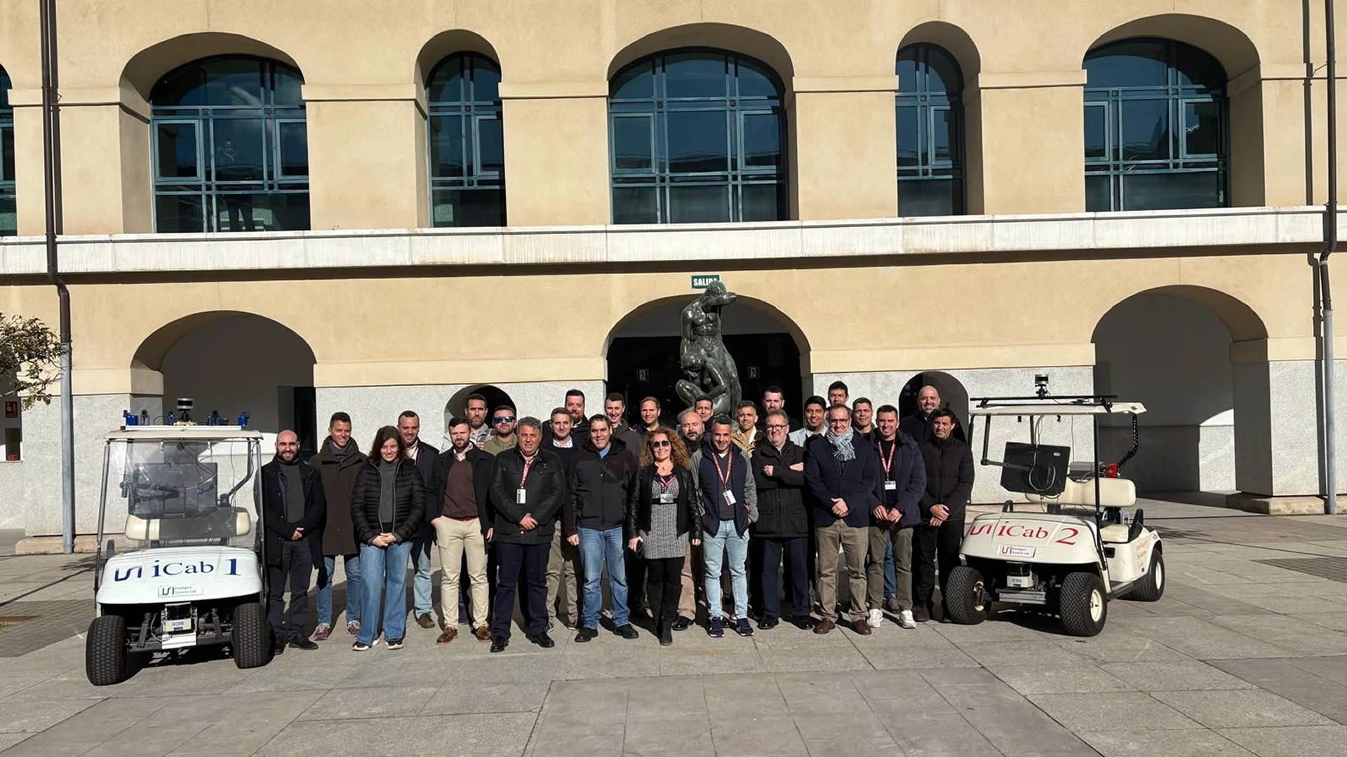 Visita de los alumnos a las instalaciones del Instituto de Seguridad de los Vehículos Automóviles “Duque de Santomauro”