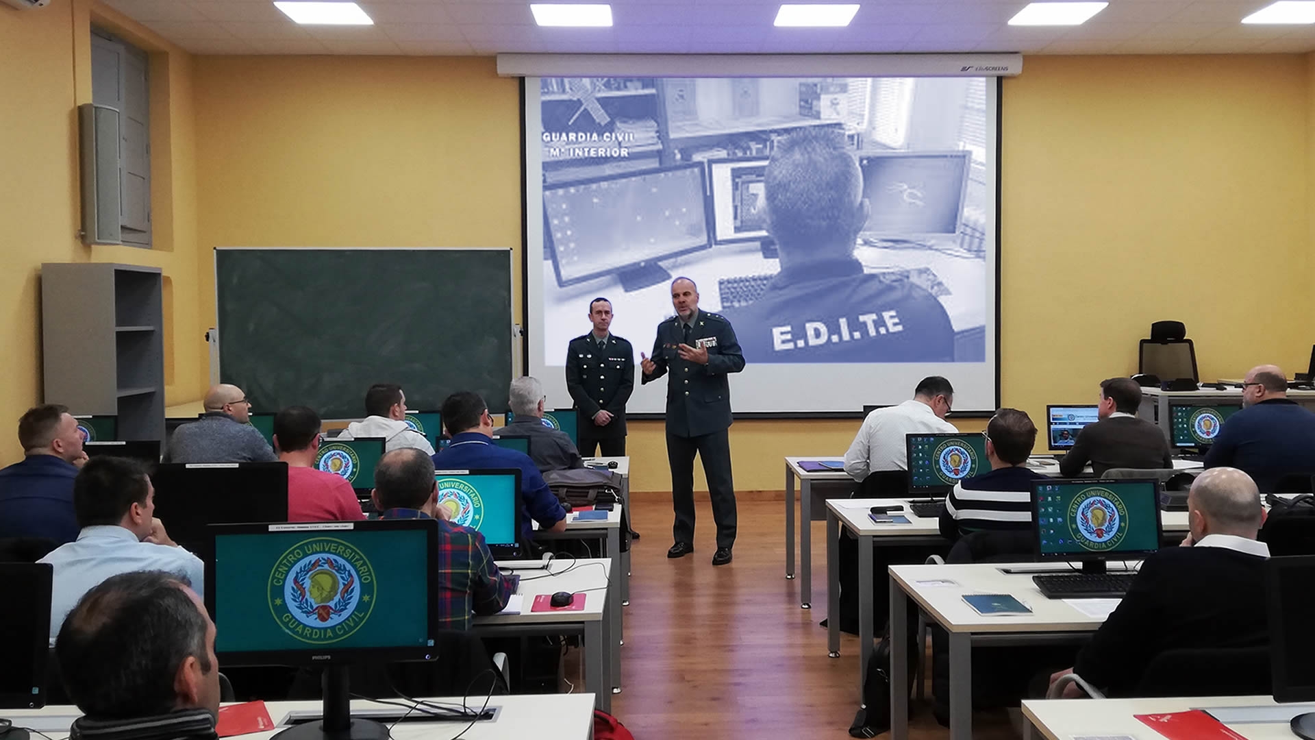 V Jornadas de Formación Básica para EDITES de la GuardiaCivil