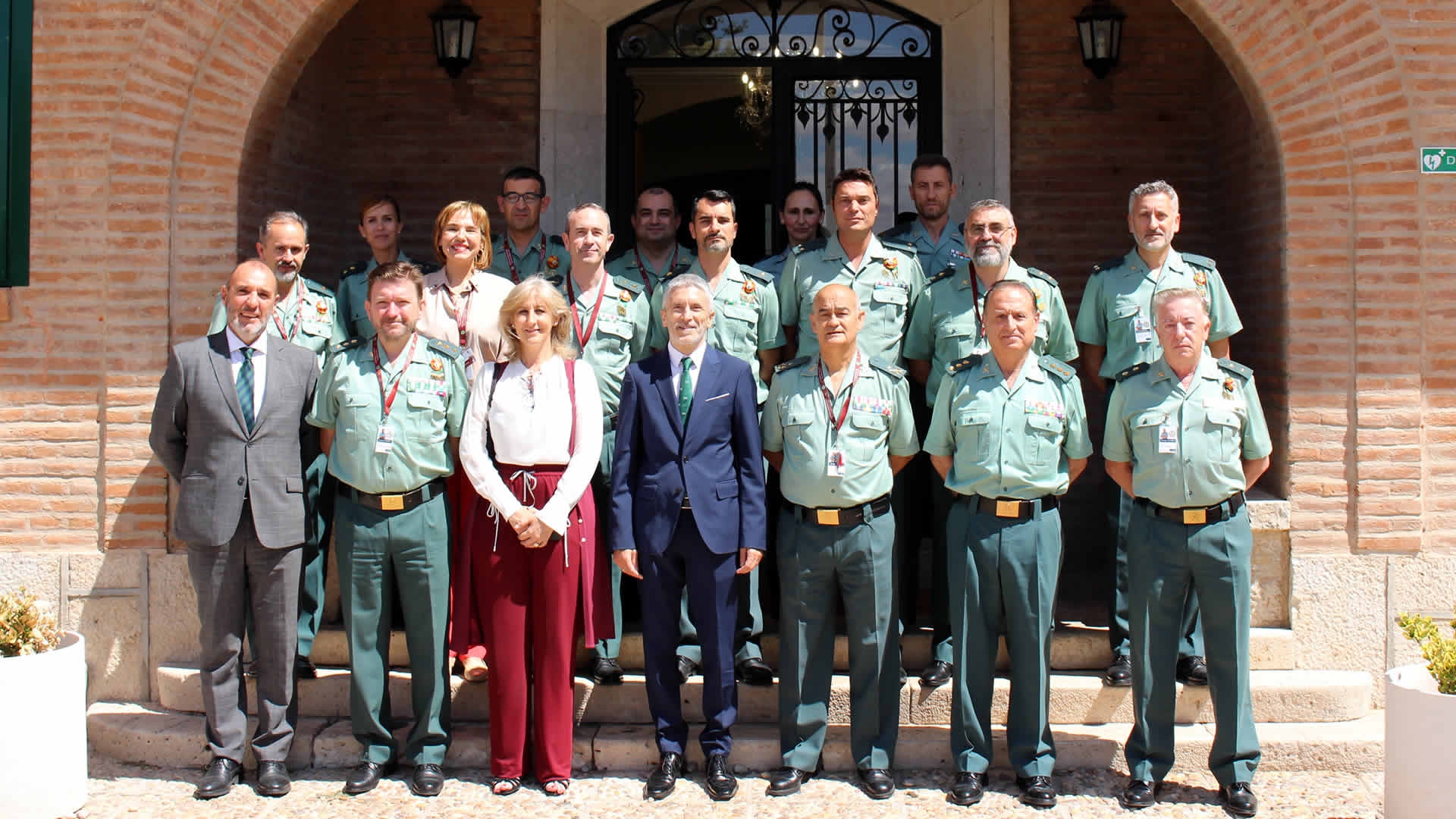 Visita del Ministro del Interior al Centro Universitario de la Guardia Civil