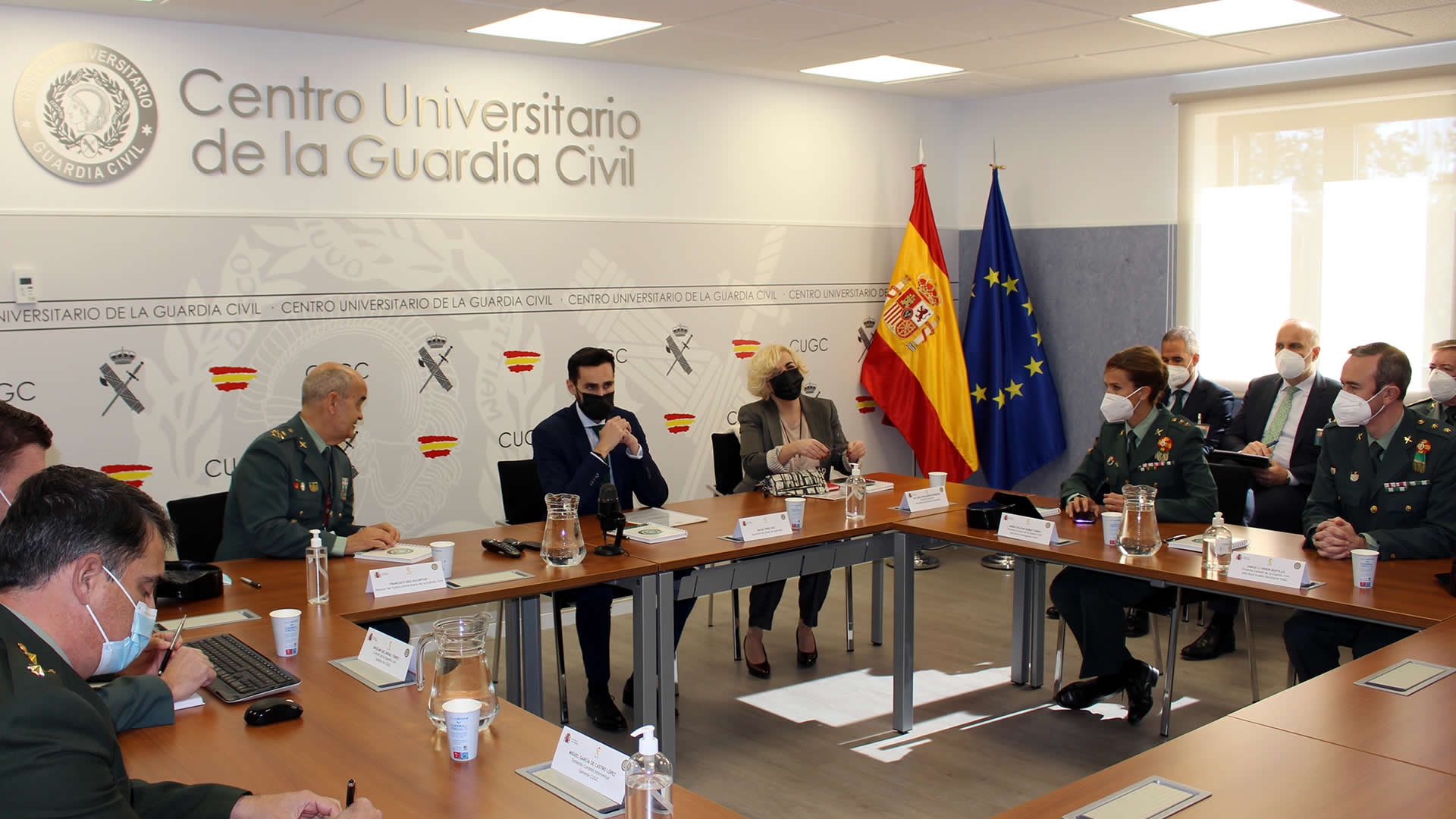 Visita del Secretario de Estado de Seguridad al Centro Universitario de la Guardia Civil