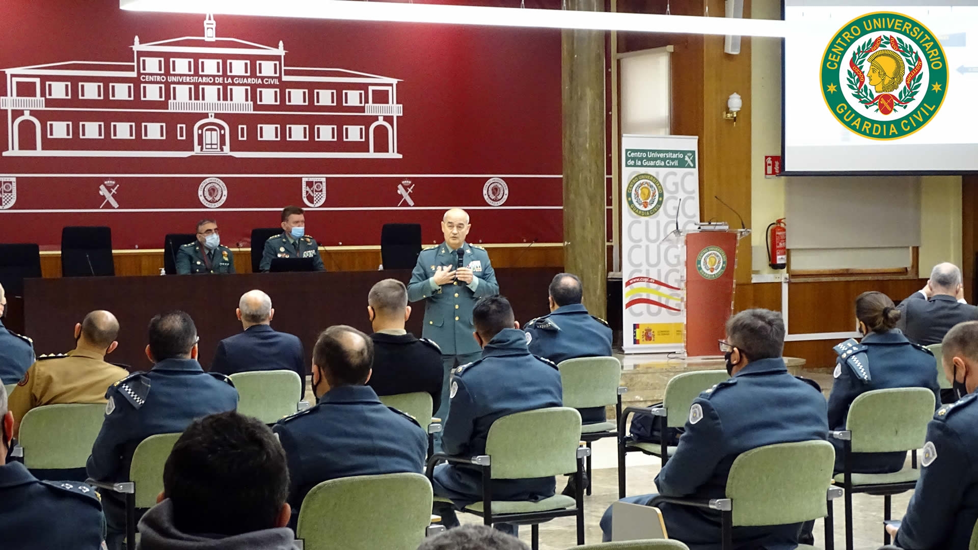 Visita del “Curso Superior Integrado de Policía” del Brasil a CUGC