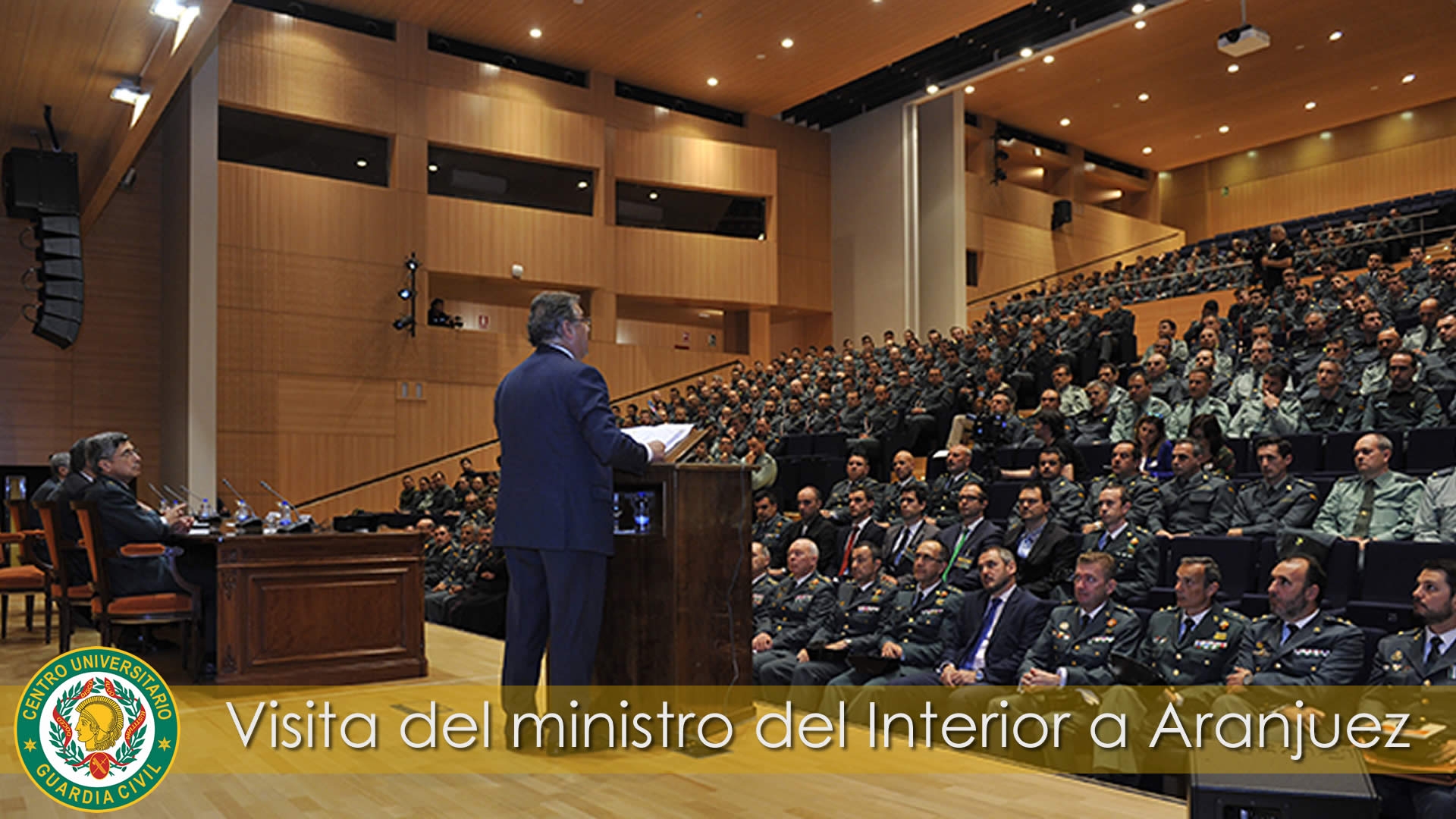 El ministro del Interior ha visitado hoy 19 de abril la Academia de Oficiales y el Centro Universitario de la Guardia Civil